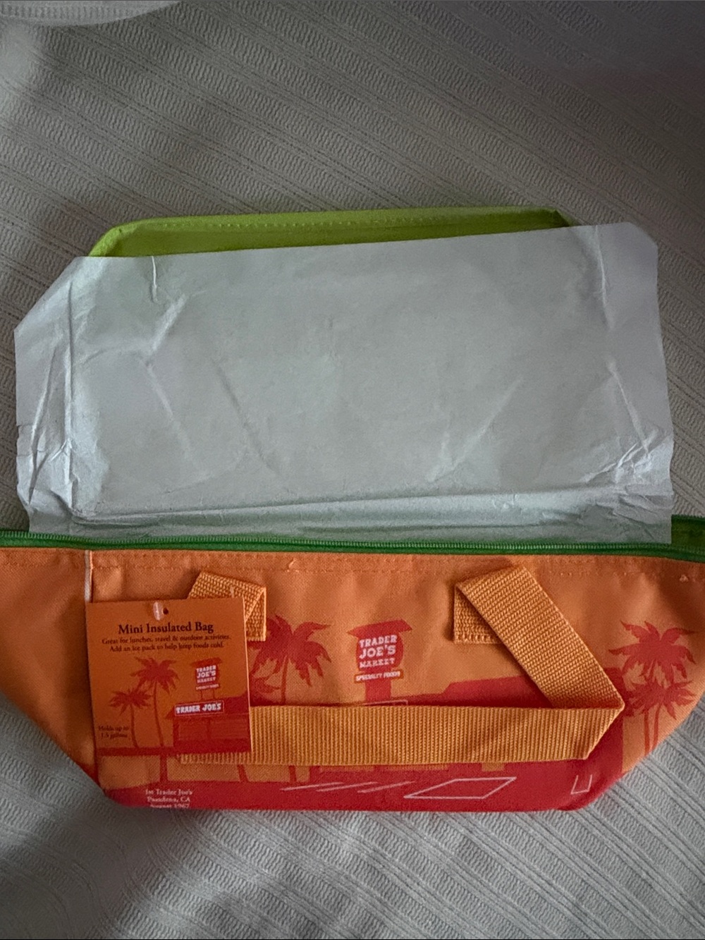 NWT! Trader Joe's Mini Insulated Bag in Orange-Green